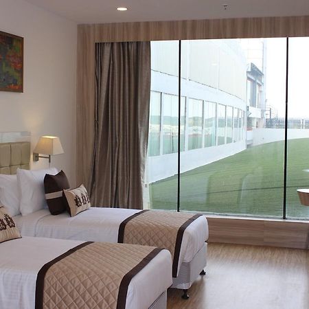 Xenious World Square Hotel 加济阿巴德 外观 照片